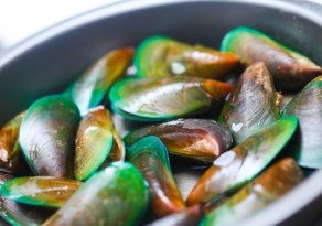 aid335006-728px-cook-mussels-step-27